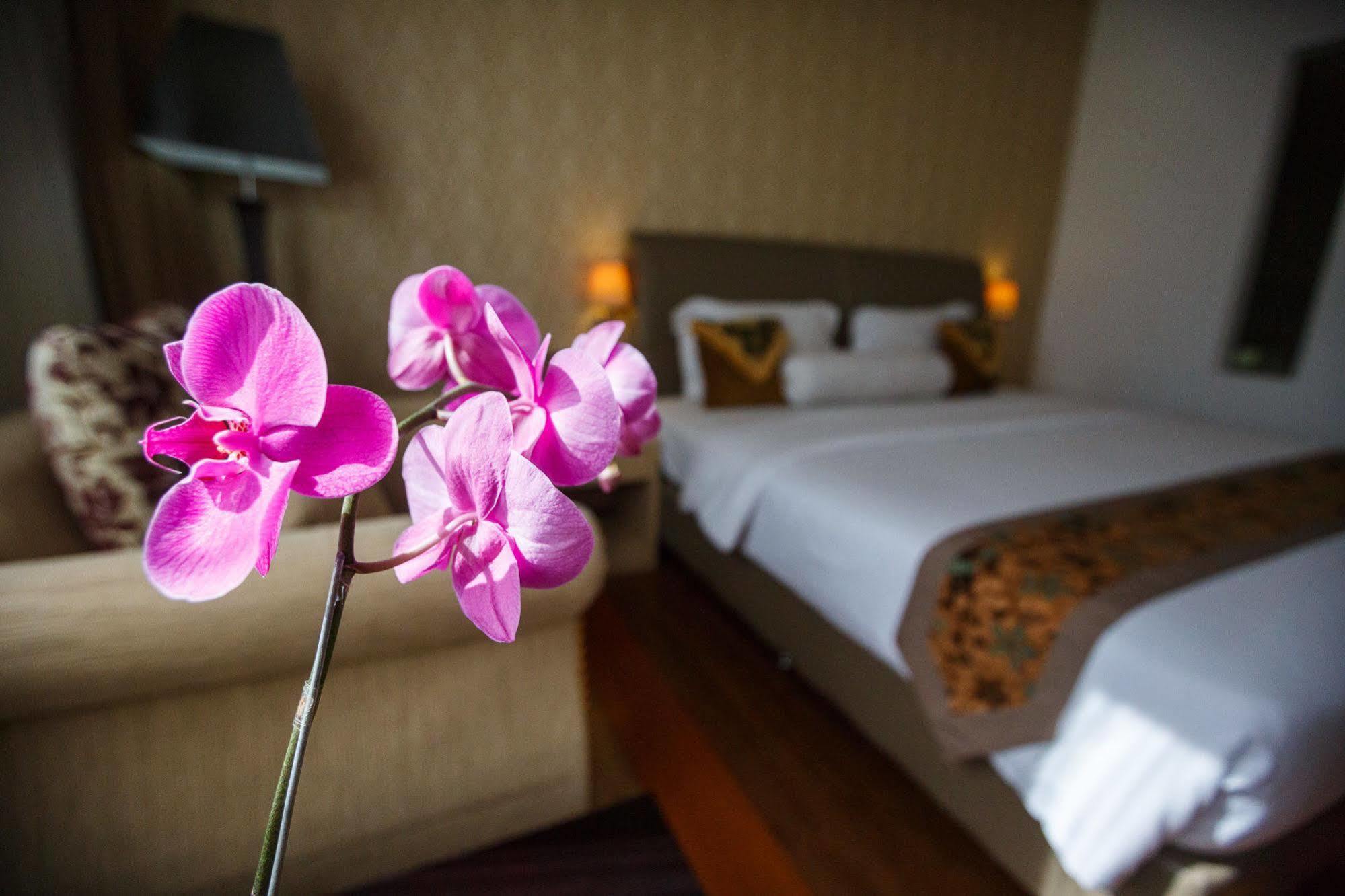 Hotel Arjuna Yogyakarta Exterior foto