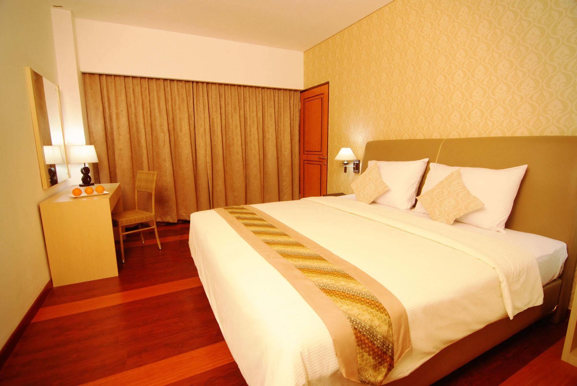 Hotel Arjuna Yogyakarta Exterior foto